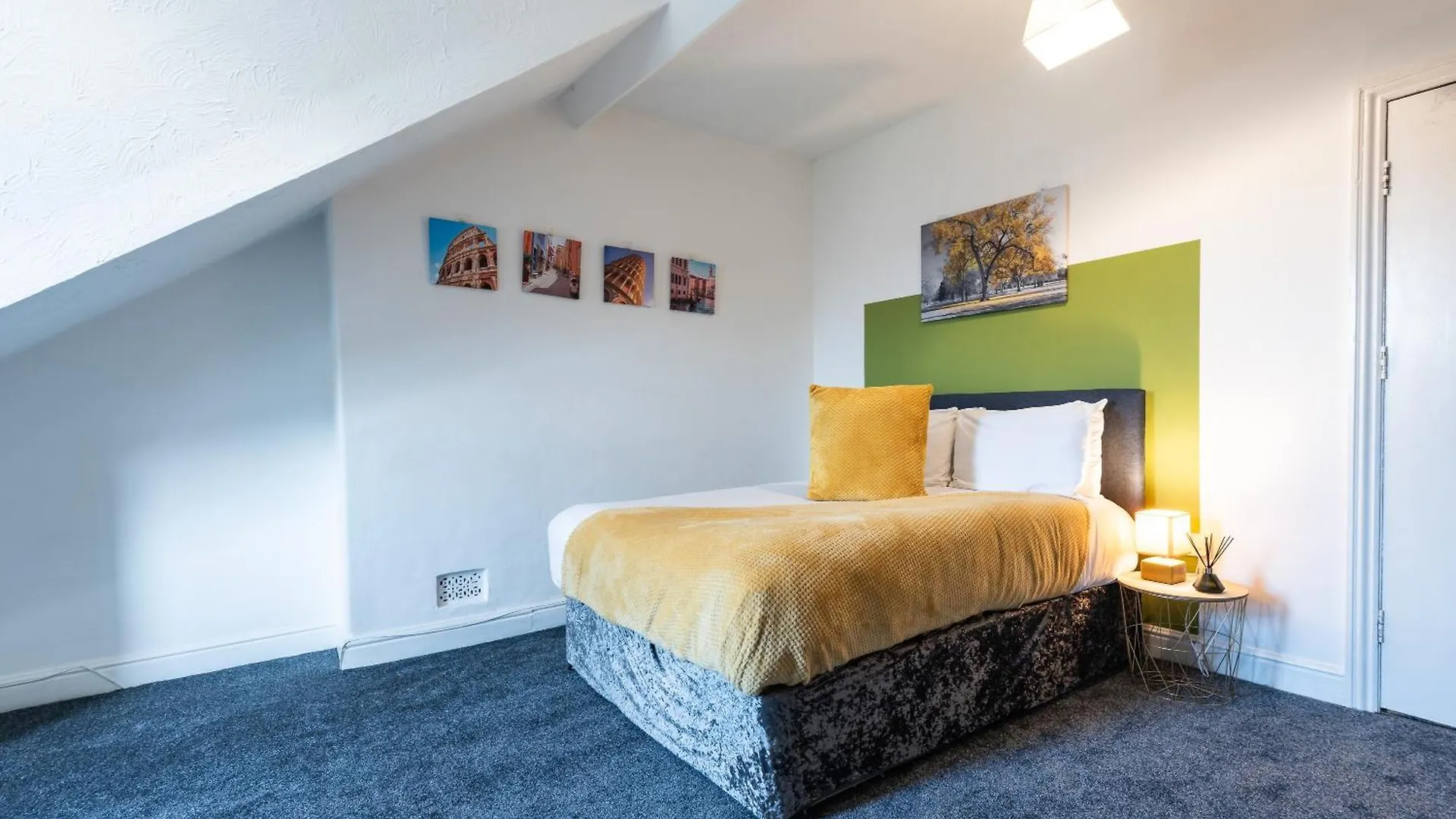 קינגסטון אפון הול 6 Roomy Bedrooms Favour Spacious Inn - Sleeps 13 Hull Central Location בית נופש