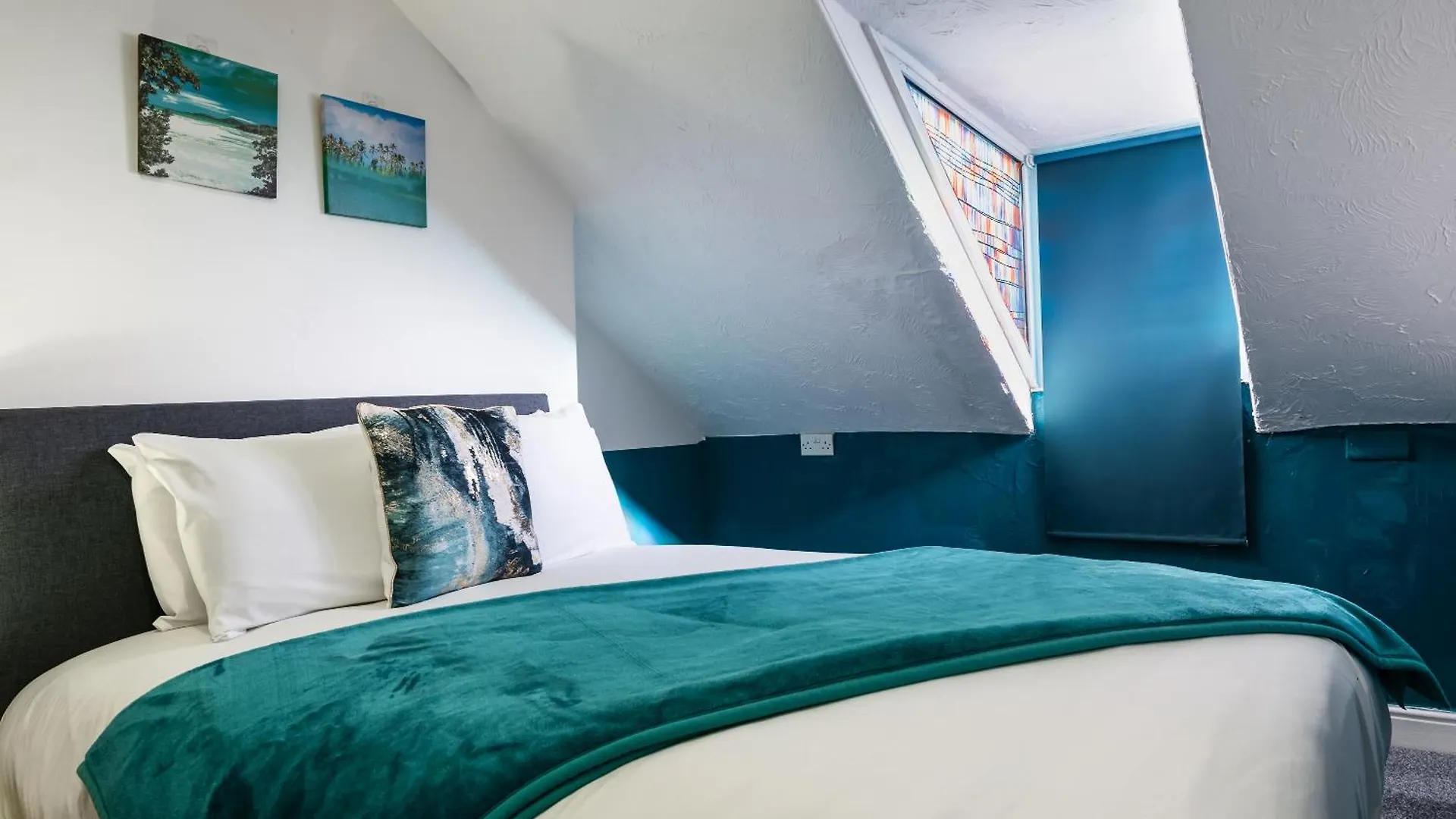 בית נופש קינגסטון אפון הול 6 Roomy Bedrooms Favour Spacious Inn - Sleeps 13 Hull Central Location